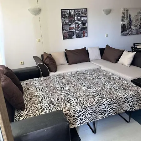 нино 1 Apartment